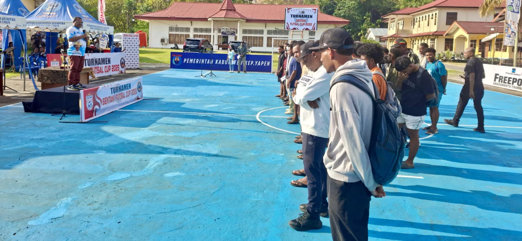 Buka Turnamen Sentani Futsal Cup 2025, Wabup Ajak Anak Muda Cinta Olahraga