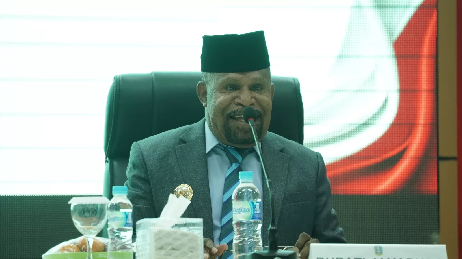 Bupati Jayapura Minta Seluruh Kepala Distrik Sukseskan FDS XV