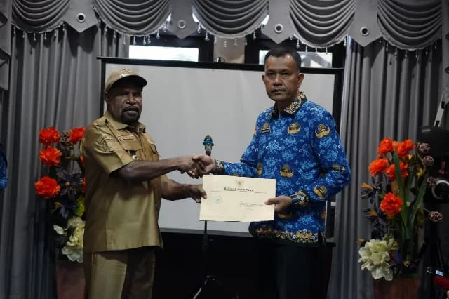 Bupati Tunjuk Abdul Rahman Basri Sebagai Plt. Sekda Kabupaten Jayapura