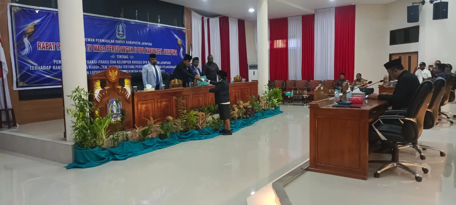 DPRK Jayapura Sahkan Perda Pertanggungjawaban APBD 2025, Fraksi Beri Catatan Strategis untuk Pemkab