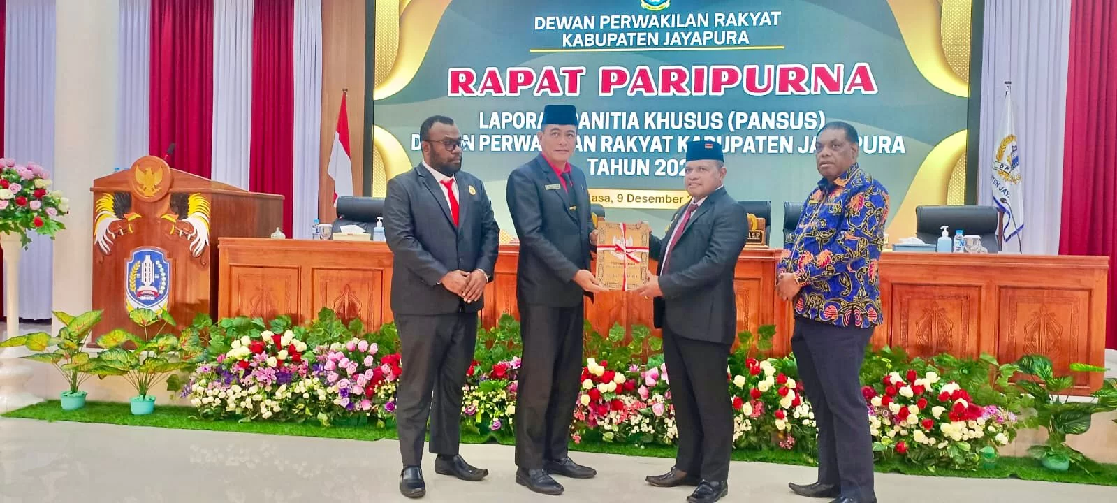 DPRK Jayapura Serahkan Rekomendasi Dua Pansus untuk Perbaiki PAD dan Kelola Perkebunan Sawit