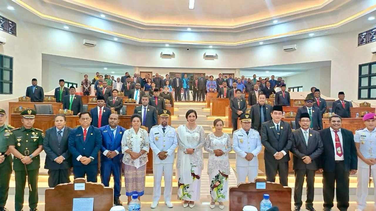 Inilah Harapan Bupati Yunus Wonda Pada Pidato Pertamanya Dalam Paripurna DPR Inilah Harapan Bupati Yunus Wonda Pada Pidato Pertamanya Dalam Paripurna DPR