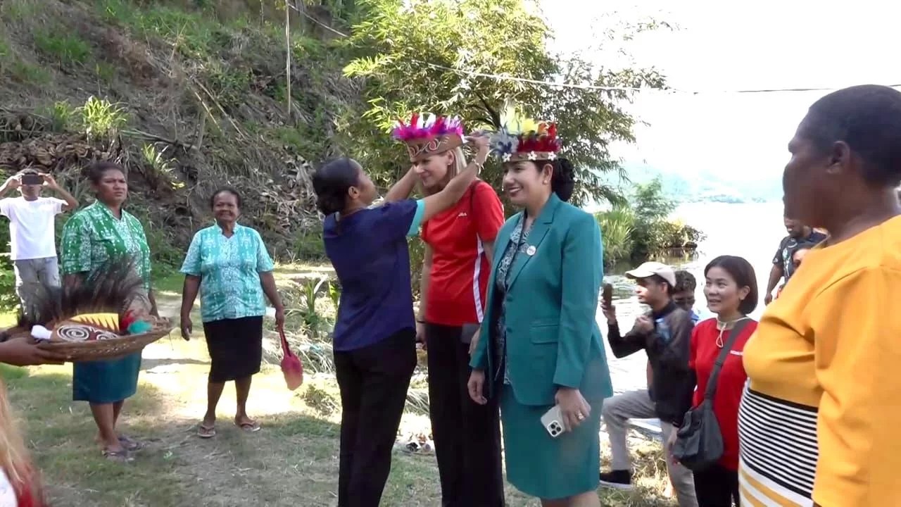 Ketua TP-PKK Kabupaten Jayapura Terima Kunjungan Dari Nomura dan World Vision Singapura