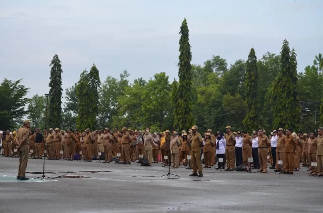 Menjadi Pembina Apel, Begini Penyampaian Plt. Sekda Kabupaten Jayapura