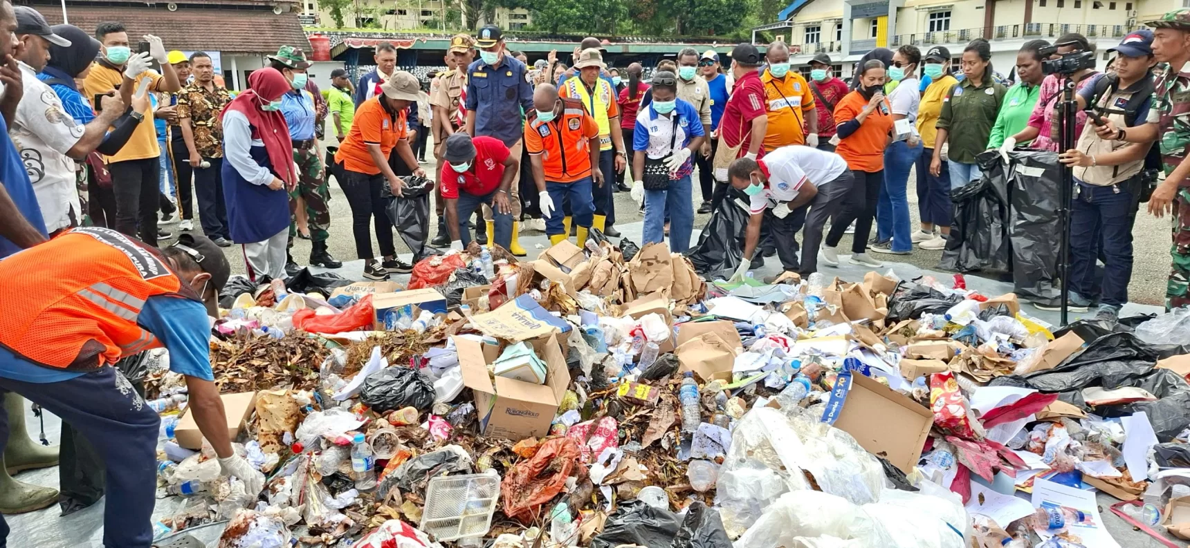 Pemkab Jayapura Gelar Apel Bersama Peringati Hari HLHS Tingkat Kabupaten