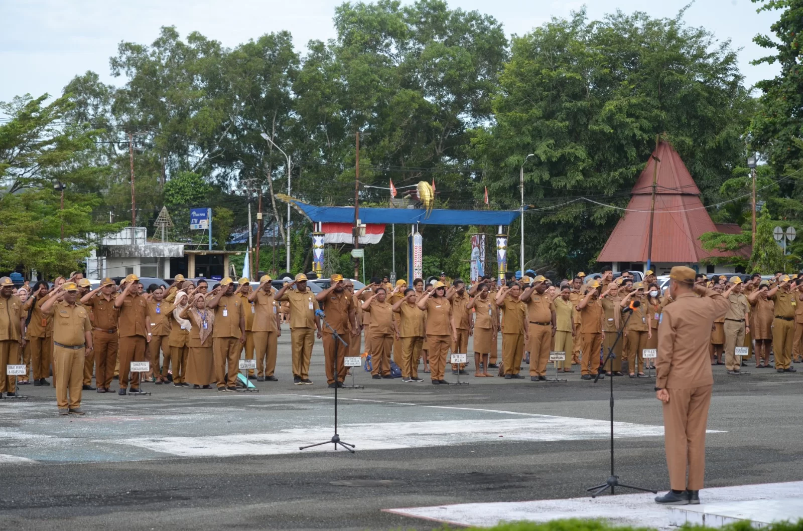 Pemkab Jayapura Gelar Apel Rutin ASN, Begini Pesan Pimpinan Daerah