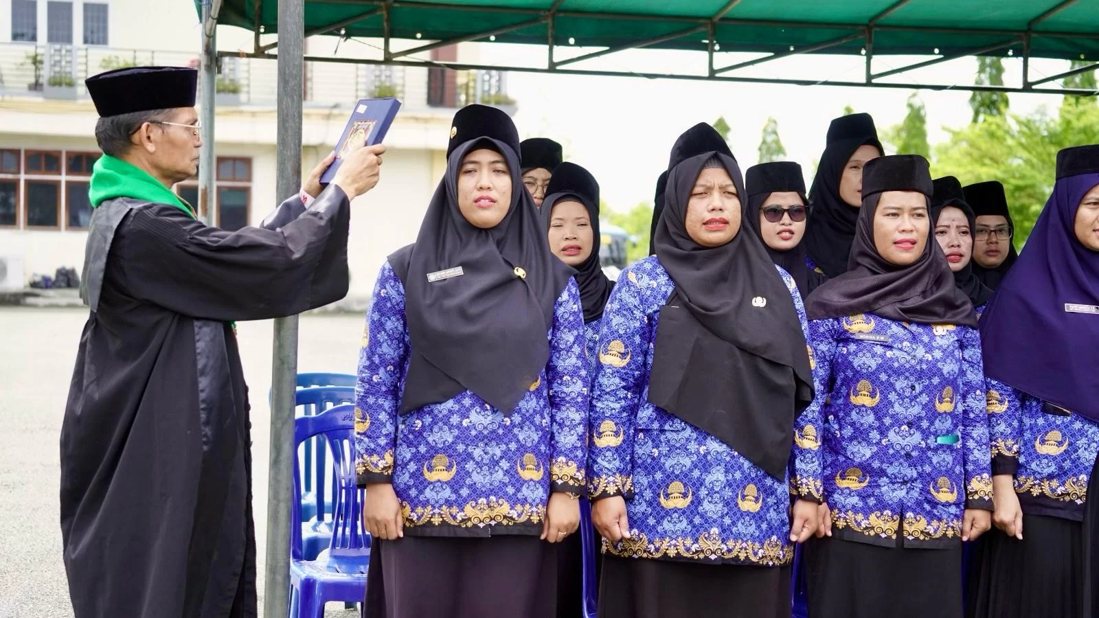 Pj Bupati Semuel Siriwa Lantik 509 Tenaga Fungsional