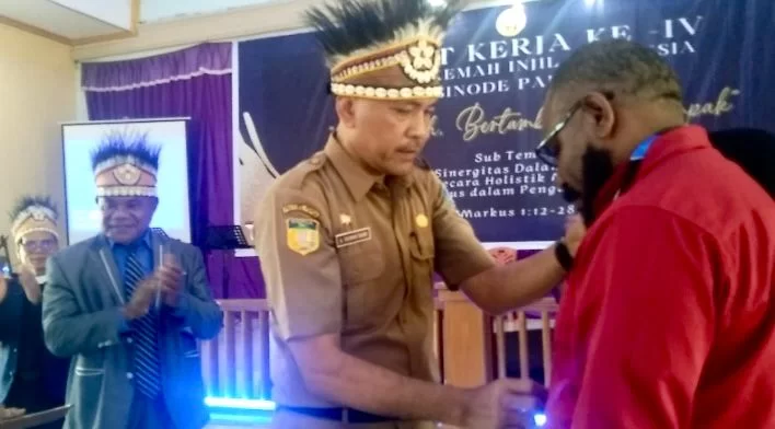 Plt Sekda Buka Raker IV GKII Sinode Papua