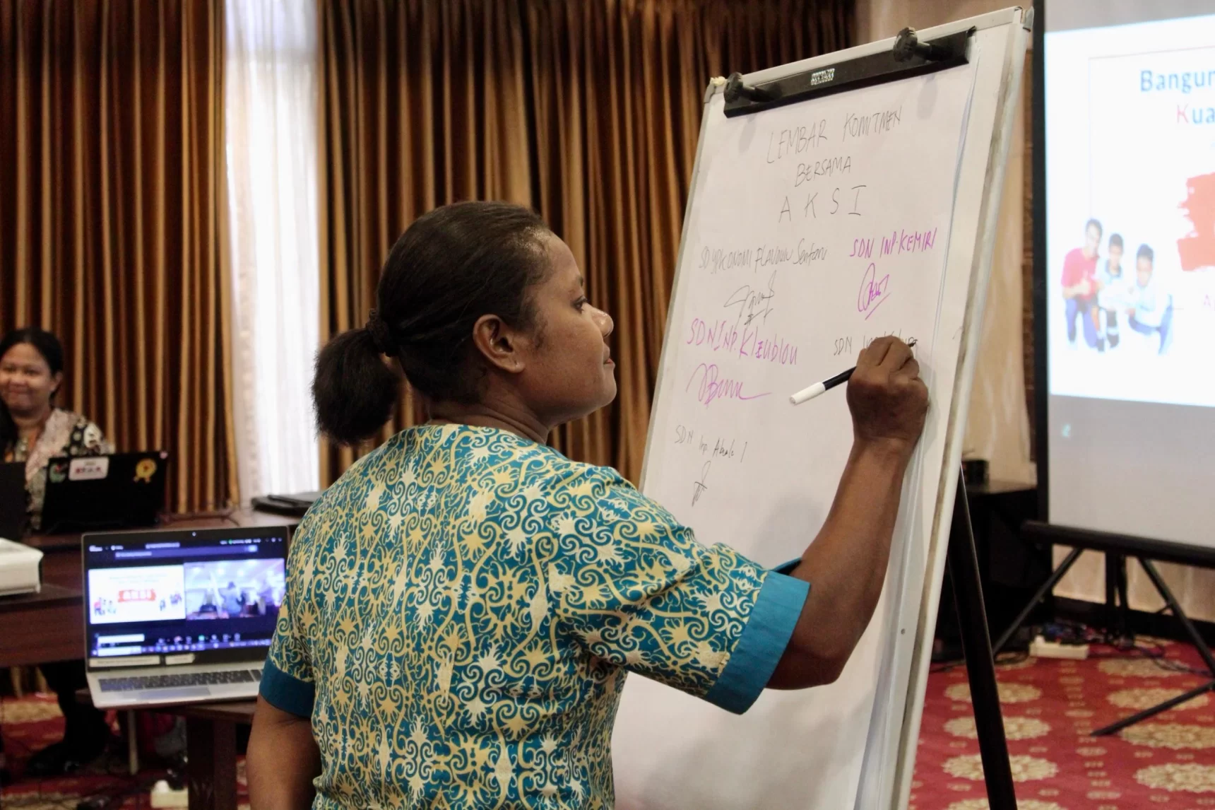 Program Pendidikan AKSI Diluncurkan di Tanah Papua oleh Wahana Visi Indonesia