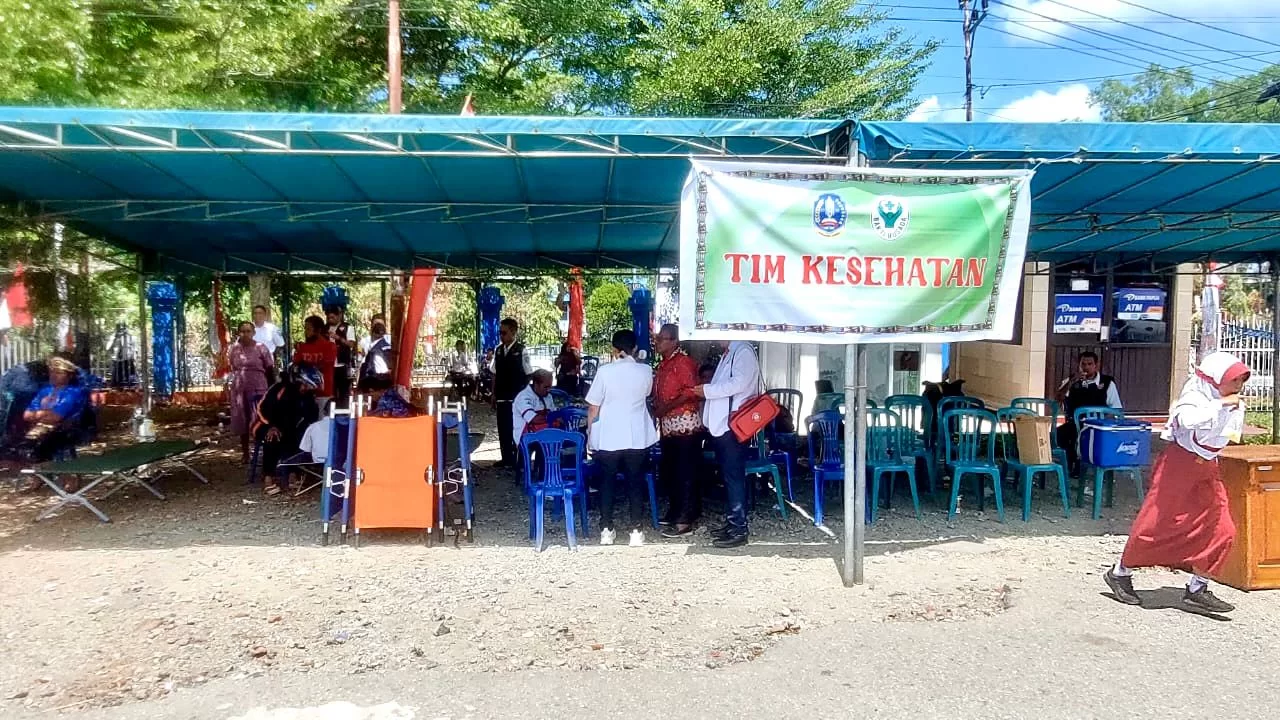 Tim Kesehatan Jayapura Siagakan Medis Saat Upacara HUT ke- 80 RI