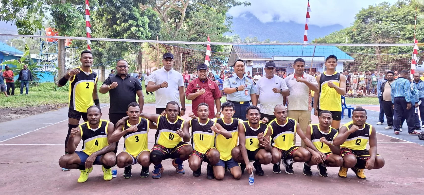 Turnamen Bola Voli Tiga Wilayah Pembangunan Ditutup resmi Wakil Bupati Jayapura