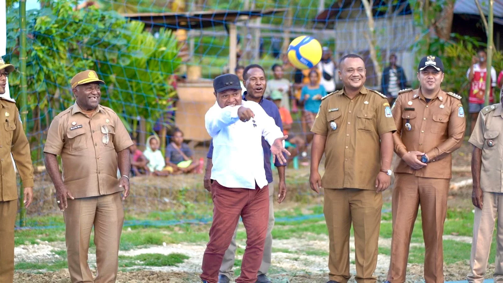 Wabup Jayapura Buka Turnamen Bola Voli di Kampung Bring, Distrik Kemtuk Gresi