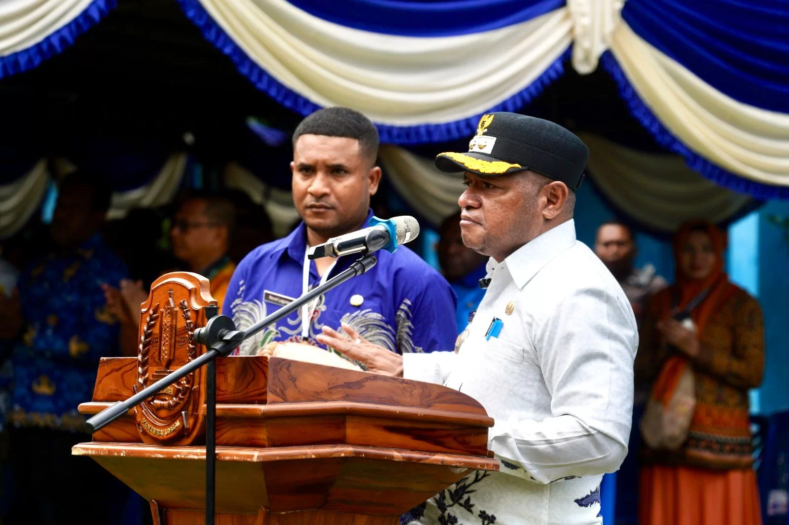 Wakil Bupati Jayapura: “Bekerjalah dengan baik dan bertanggung jawab kepada masyarakat, jangan bikin susah rakyat”